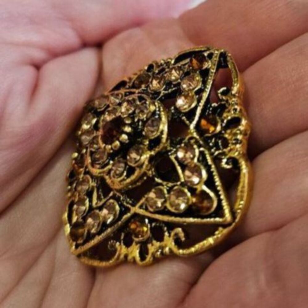 *Sale* Gold tone rhinestone brooch - Picture 3 of 8